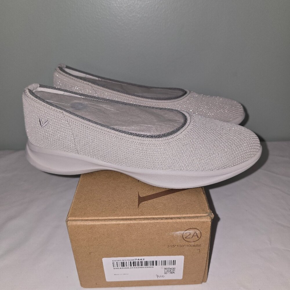 Vivaia Walker Pro Hybrid Ballet Flats (Izabel), Metallic Diamond, US Sz 7.5, NIB